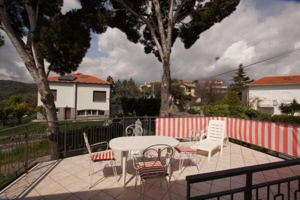 Casa Belvedere Diano Castello Dış mekan fotoğraf